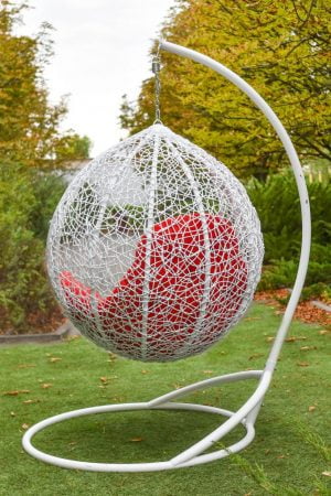 кресло кокон с густым плетением