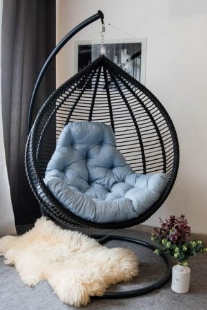 Кресло кокон Кит в строгом стиле