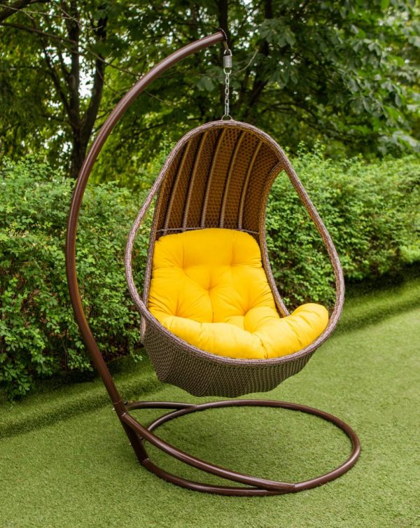 подвесное кресло комфорт люкс коричневое с жёлтой подушкой