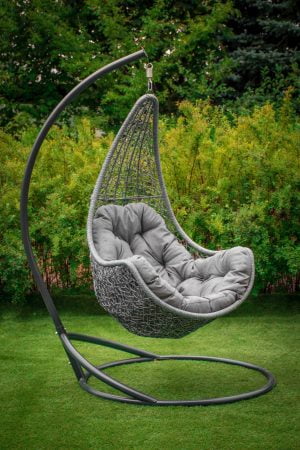 серое подвесное кресло гамак