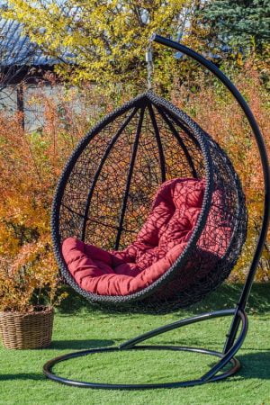 Подвесное кресло кокон Веста чёрная с красным