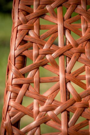 плетение ротангом каштан на кресле гамаке