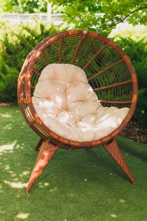 Круглое кресло плетёное с подушкой