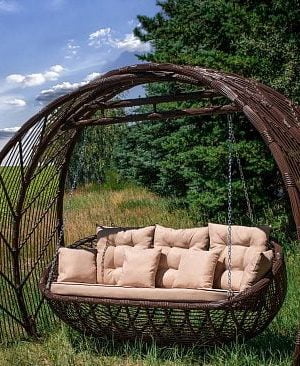 Садовая качеля из ротанга Мароу