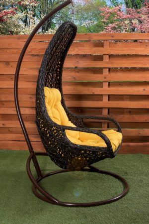 Необычное подвесное кресло качалка