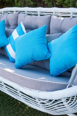 плетёное сиденье на садовой качеле Мароу