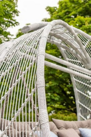 большие садовые качели из ротанга Мароу в цвете берёза