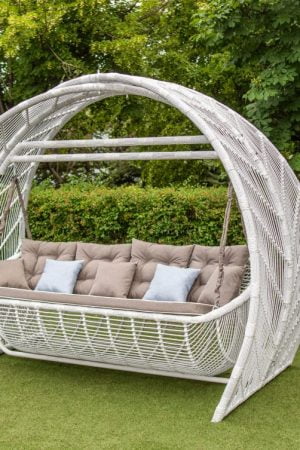 Качели из ротанга Маров в цвете берёза