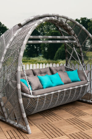 Качели Мароу из ротанга цвет берёза