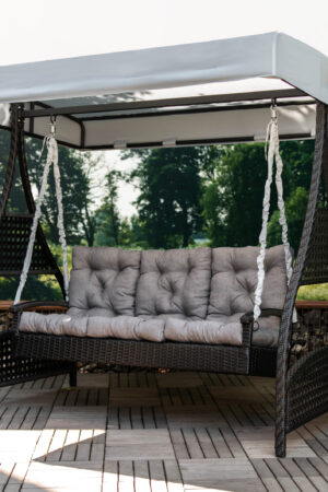 эксклюзивные качели из ротанга