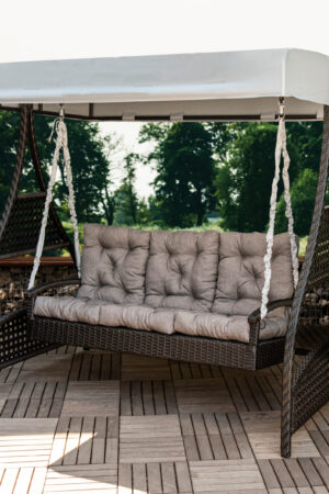 качели мароу черные из искусственного ротанга