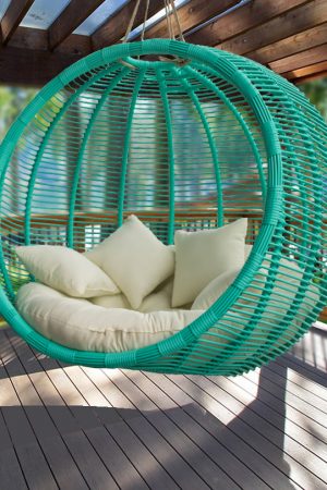 Подвесное кресло кокон в беседке Арена Биг ЮМК