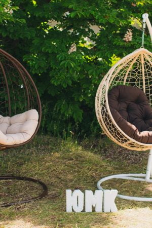 Підвісні крісла кокони з штучного ротангу ЮМК