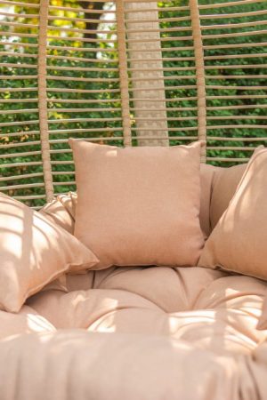 подушки в кріслі коконі Арена біг