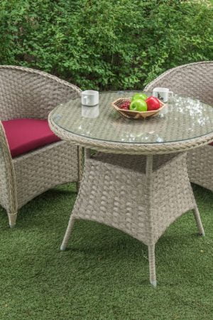 Столик и кресла для кофейни