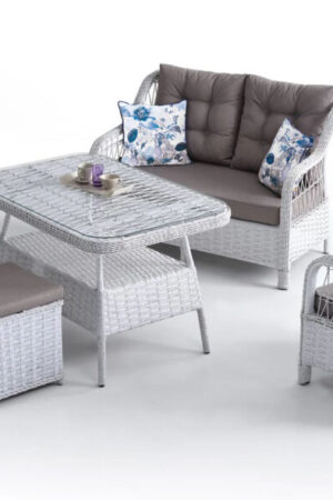 мебель плетёная из ротанга для кафе