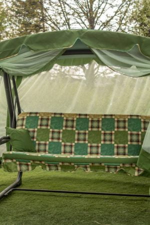 удобная качеля в сад