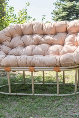 Диван Мамасан в бежевом цвете