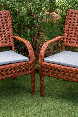 стулья столовые из плетения ротангом