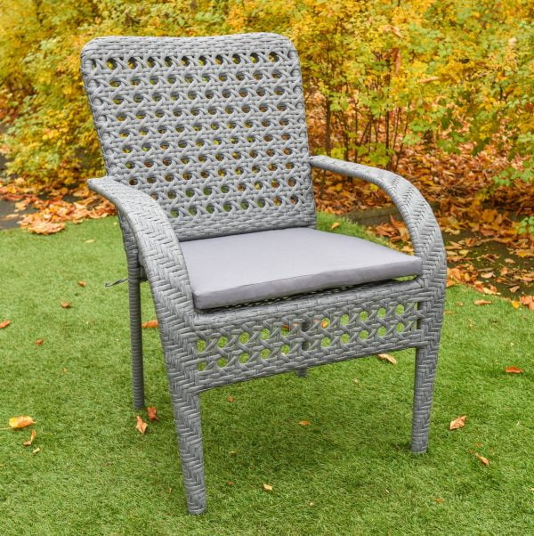 Садовое кресло плетёное с мягким сиденьем