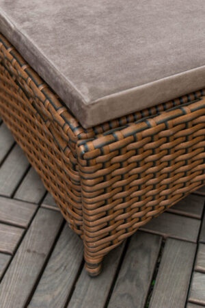 шезлонг из ротанга омега 15