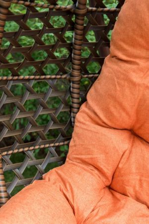 оранжевая подушка на кресле подвесном Арт-Вуд