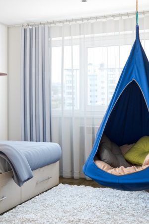 подвесное кресло из ткани