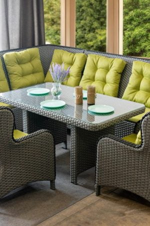 штучний ротанг на меблях для вулиці Грегорі