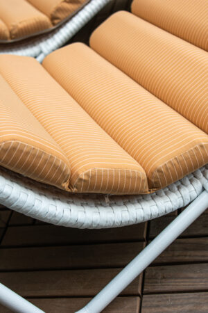 шезлонг ротанговий волна белый