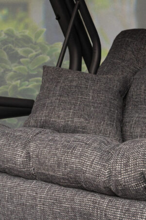 серые качели уличные