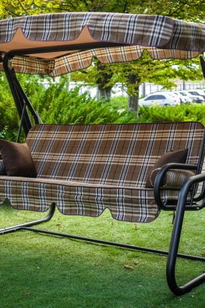 качеля коричнева