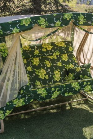 Качели из металла Украинские конструкции