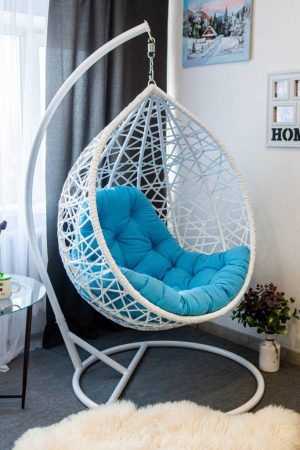 Белое кресло шар Арт вуд ЮМК