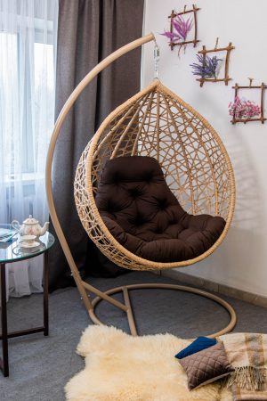 Бежевое кресло кокон Арт Вуд ЮМК