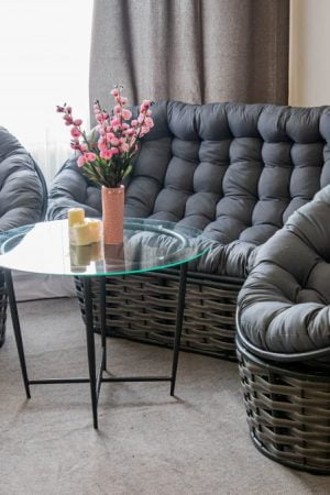 необычная мебель для кальянной и кафе