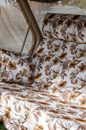 фото качели с подголовником