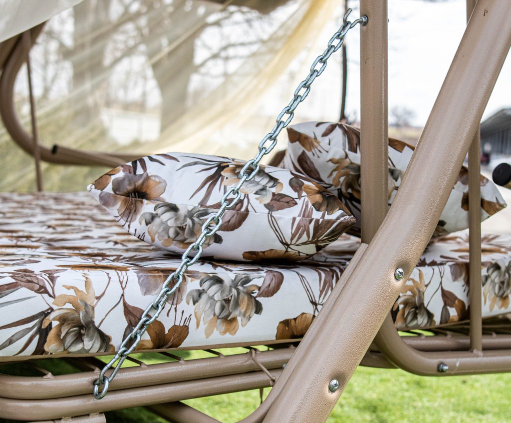 Механизм раскладки качели с сварной сеткой