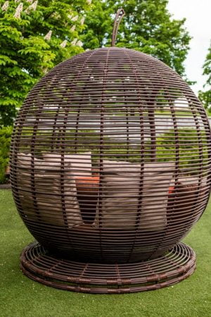 беседка шар из ротанга