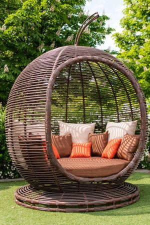 круглая беседка из ротанга