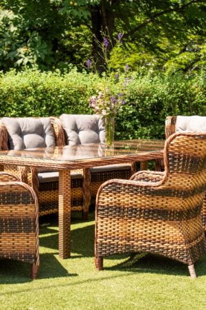 большой комплект мебели для беседки