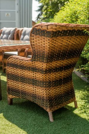 кресло классическое плетёное ротангом