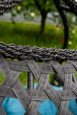 чёрный ремень искусственный ротанг