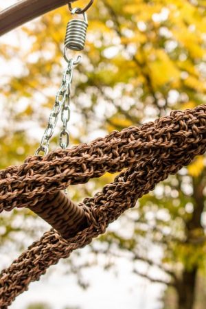 плетение текстиленовой нитью по подвесному креслу