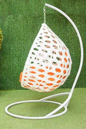 біле крісло кокон качеля