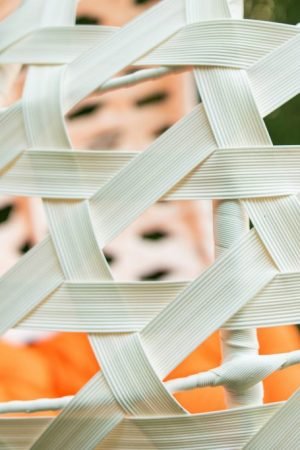 крісло кокон біла гойдалка