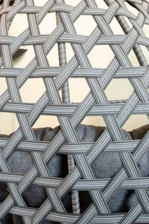 ротанг серый на коконе кресле подвесном