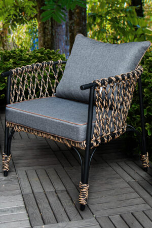 лофт кресло из ротанга 2025