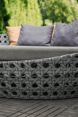 кровать круглая для бассейна из ротанга эмма