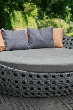 кровать круглая для улицы из ротанга Эмма ремень серый
