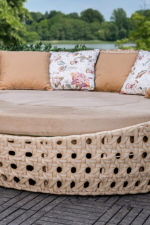 ротанговый круглый шезлонг кровать